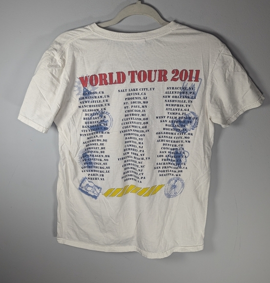 Gildan Tag Foreigner band world tour 2011 rock and roll t-shirt size mens Medium - Picture 3 of 5